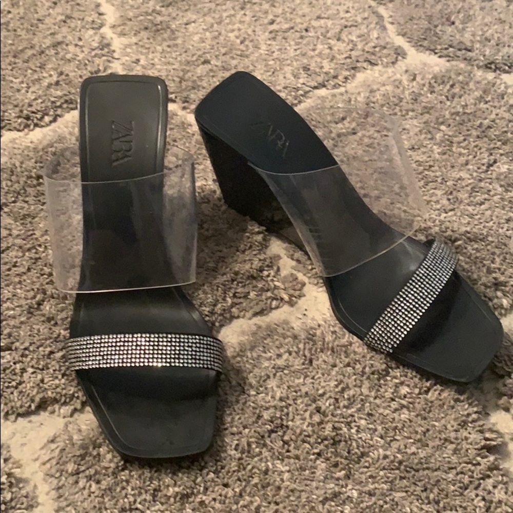Zara Vinyl Wedges - Picture 5 of 8